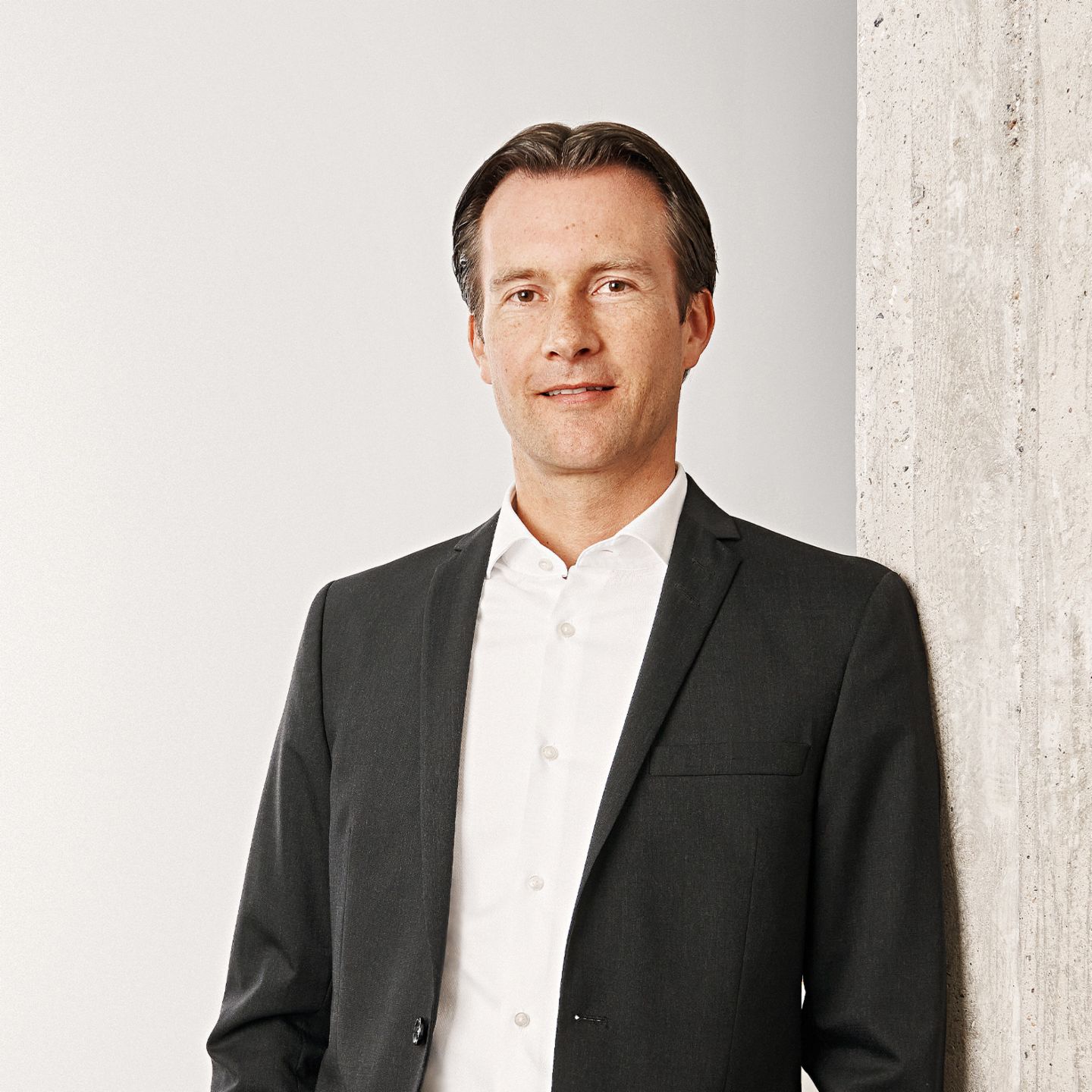Porträtfoto von EOS Geschäftsführer Carsten Tidow, zuständig für Osteuropa