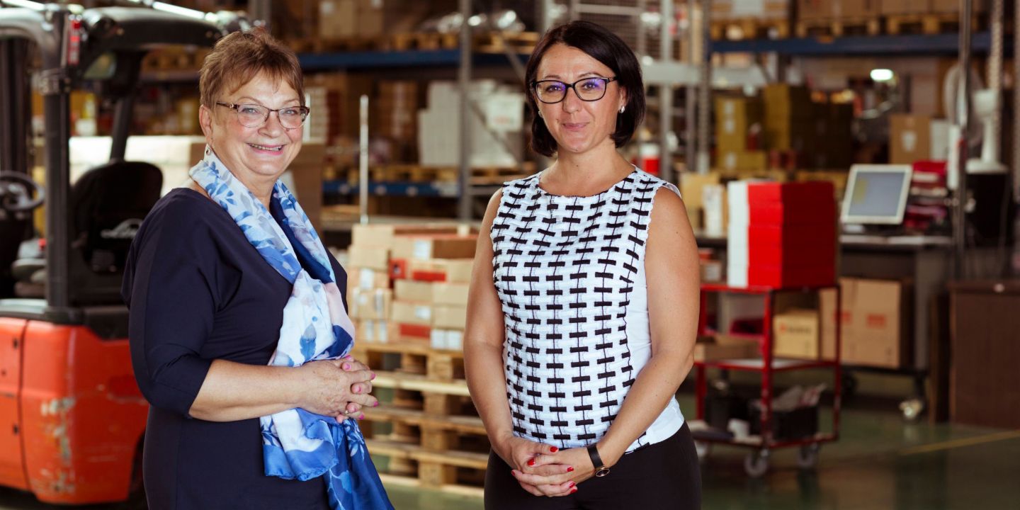 EOS ist Würths Partner im Forderungsmanagement in Ungarn. Maria Szécsi, Finanzchefin von Würth Ungarn ist glücklich über das Vertrauen und die gute Zusammenarbeit zwischen den beiden Partnern. 