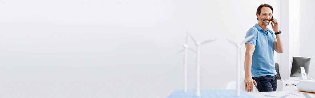 EOS für Energieversorger - Windkraftanlagen auf offenem Feld.