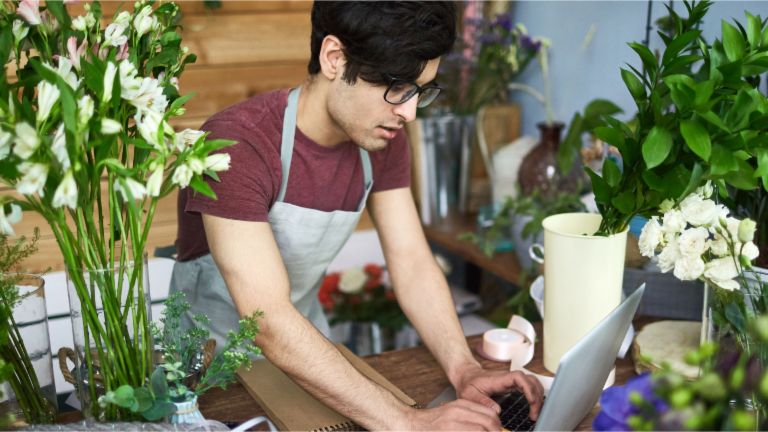 Falsche Rechnungsstellung ist insbesondere für Freiberufler und Kleinunternehmer verhängnisvoll.