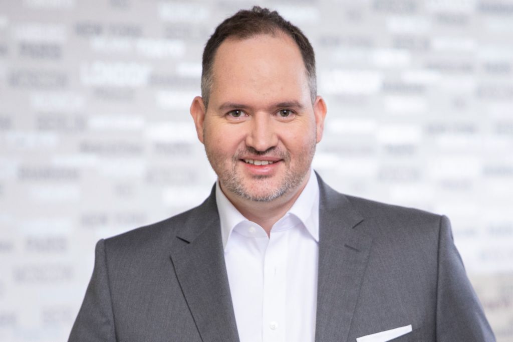 Headshot of Jochen Prinz, Managing Director · EOS Immobilienworkout GmbH